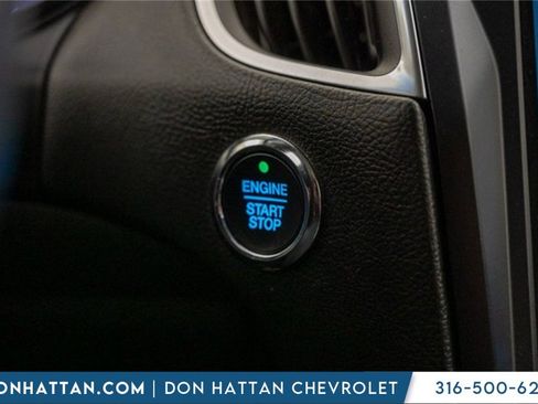 Used 2022 Ford Edge Titanium image 11