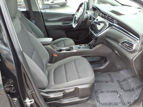 Used 2022 Chevrolet Bolt LT FWD image 11