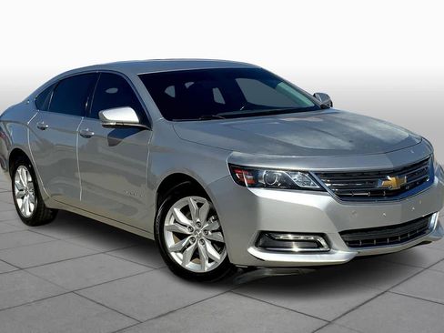 Used 2019 Chevrolet Impala LT image 2