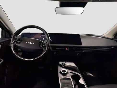 Used 2022 Kia EV6 Wind image 24