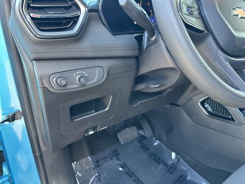 Used 2025 Chevrolet TrailBlazer LT image 11