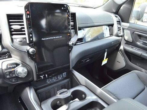New 2026 RAM 1500 Laramie AWD/4WD image 20