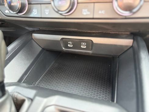 Used 2024 Honda Accord EX image 25