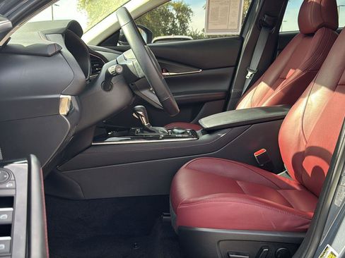 Certified 2025 MAZDA CX-30 AWD 2.5 S w/ Preferred Package image 23