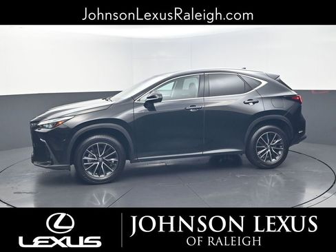 Used 2024 Lexus NX 250 FWD image 2