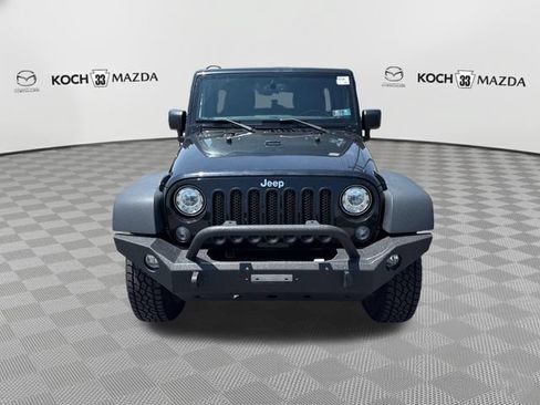 Used 2018 Jeep Wrangler Unlimited Sport S AWD/4WD image 2