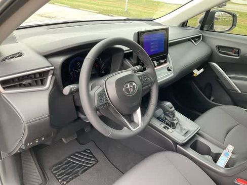 New 2026 Toyota Corolla Cross LE image 10