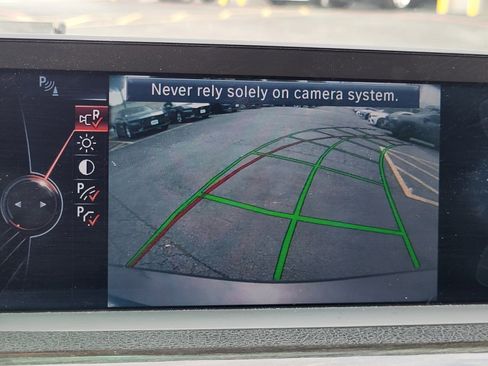 Used 2015 BMW 320i 320i image 21