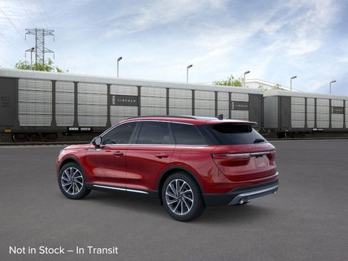 New 2026 Lincoln Corsair Premiere image 4