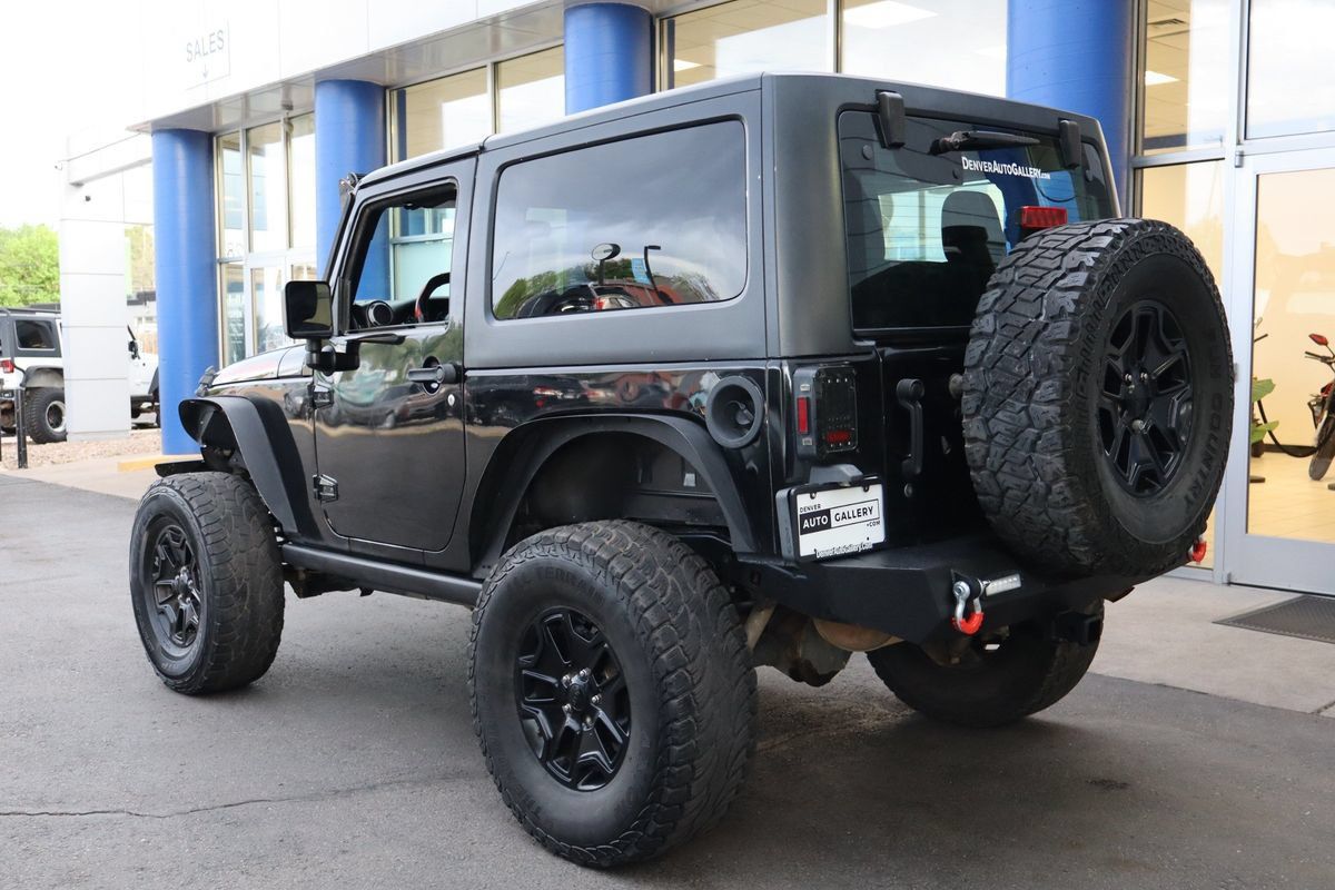 Used 2017 Jeep Wrangler Sport AWD/4WD image 3