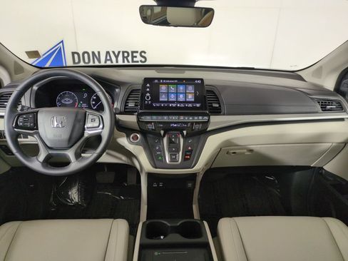 Certified 2025 Honda Odyssey EX-L image 16