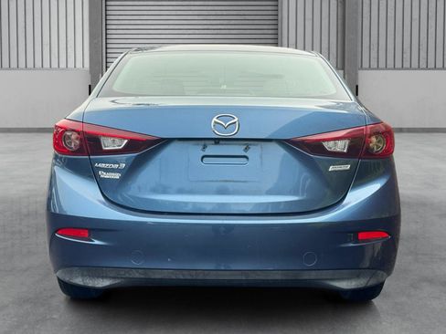 Used 2018 MAZDA MAZDA3 Sport w/ Preferred Equipment Package FWD image 10