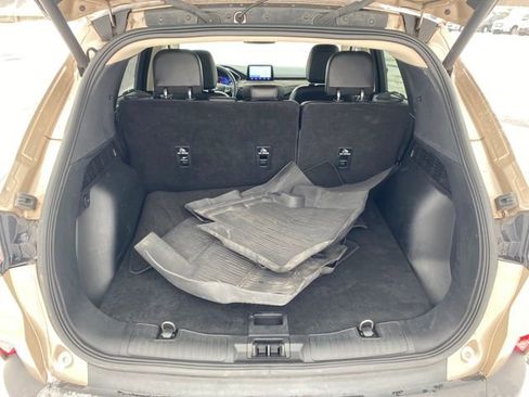 Used 2020 Ford Escape Titanium image 21