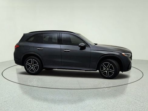 Used 2024 Mercedes-Benz GLC 300 4MATIC image 6