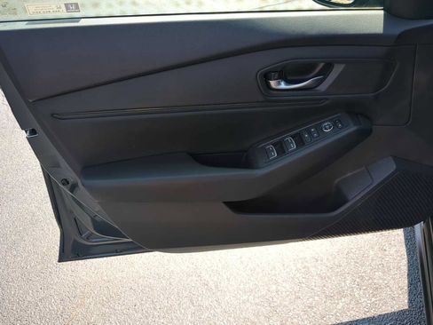 Used 2023 Honda Accord EX image 11