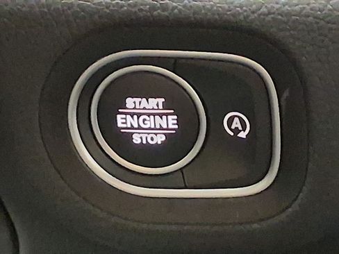 Used 2024 Mercedes-Benz GLE 350 4MATIC image 25