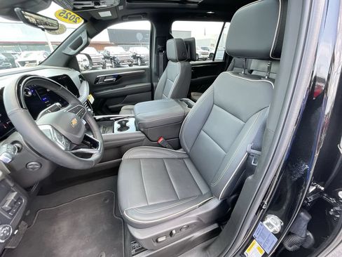 Certified 2025 Chevrolet Suburban Premier AWD/4WD image 20