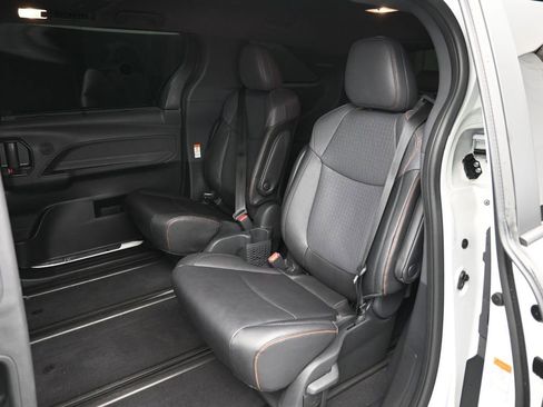 Certified 2023 Toyota Sienna XSE w/ XSE Plus Package image 23