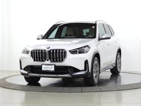 Used 2024 BMW X1 xDrive28i w/ Premium Package AWD/4WD image 4