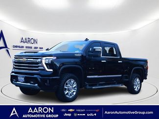 Used 2024 Chevrolet Silverado 2500 High Country AWD/4WD video 1