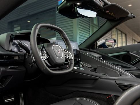 Used 2024 Chevrolet Corvette Stingray Preferred Conv w/ Z51 Performance Package image 23