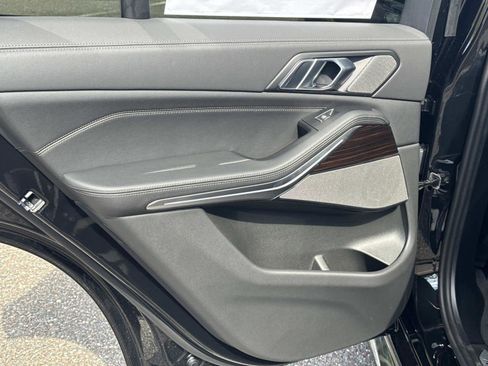 New 2026 BMW X5 xDrive50e image 12