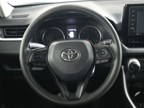 Used 2022 Toyota RAV4 LE image 16