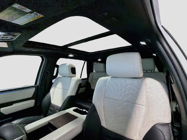 Used 2024 Toyota Sequoia Capstone AWD/4WD image 19