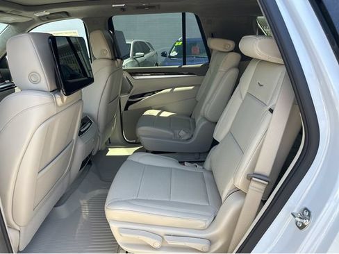 New 2026 Cadillac Escalade Platinum Sport w/ LPO, ONYX Package AWD/4WD image 27