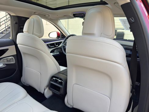 Used 2026 Mercedes-Benz E 350 Sedan image 43