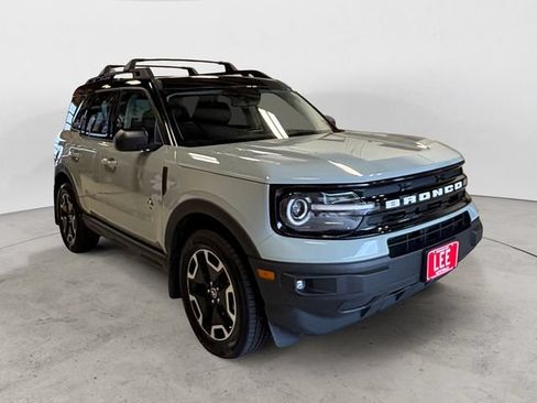 Used 2023 Ford Bronco Sport Outer Banks w/ Tech Package AWD/4WD image 8
