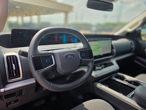 New 2026 Ford Expedition Active RWD image 19