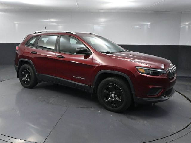 Used 2019 Jeep Cherokee Sport w/ Cold Weather Group AWD/4WD image 1