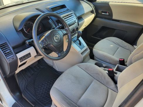 Used 2010 MAZDA MAZDA5 Sport FWD image 15