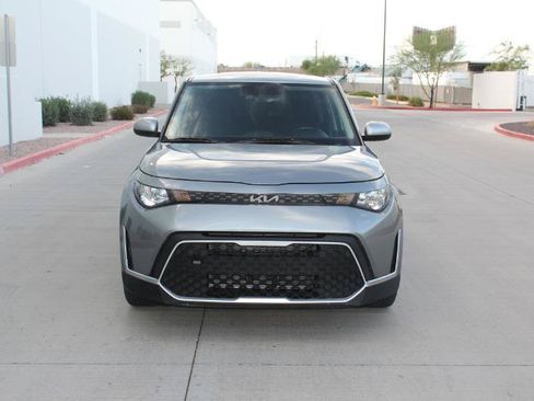 Used 2023 Kia Soul EX FWD image 2