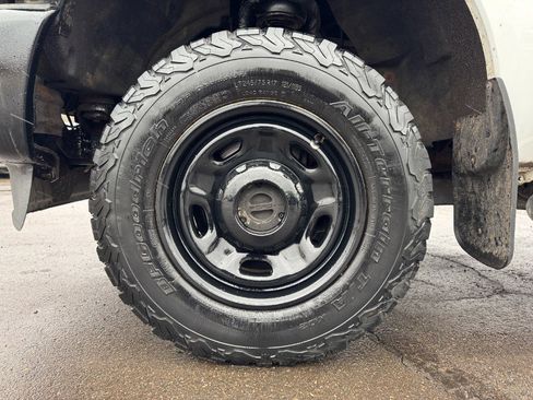 Used 2013 Ford F250 XL w/ Camper Pkg image 13