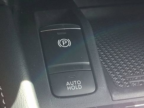 Used 2024 Nissan Kicks SV FWD image 15