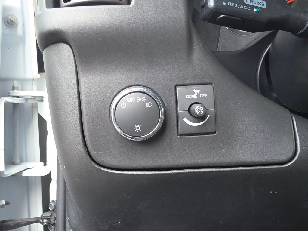 Used 2020 Chevrolet Express 2500 RWD image 30