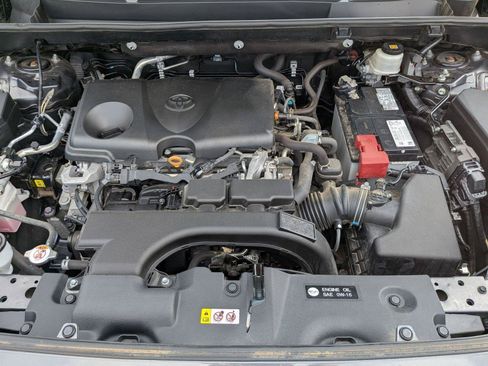 Used 2020 Toyota RAV4 XLE Premium AWD/4WD image 37