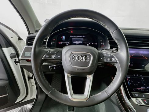 Used 2025 Audi Q7 3.0T Premium Plus AWD/4WD image 17