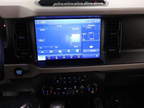 Certified 2022 Ford Bronco Wildtrak AWD/4WD image 10