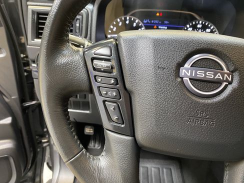 Used 2024 Nissan Titan SV w/ SV Convenience Package image 31