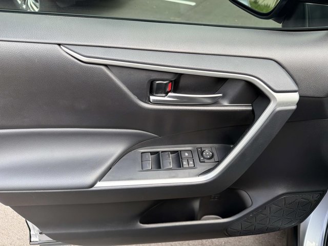 Used 2024 Toyota RAV4 XLE FWD image 7