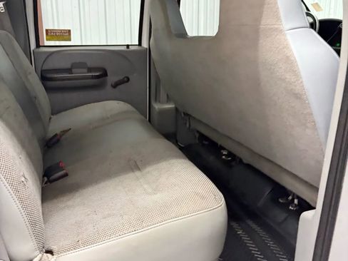 Used 2005 Ford F450 2WD Crew Cab Super Duty image 32