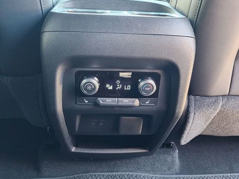 New 2026 GMC Acadia Denali w/ Super Cruise Package FWD image 52