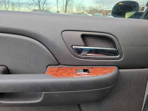 Used 2013 Chevrolet Avalanche LS w/ All-Star Edition image 12