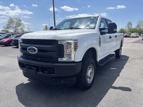 Used 2019 Ford F250 XL w/ Power Equipment Group AWD/4WD image 3