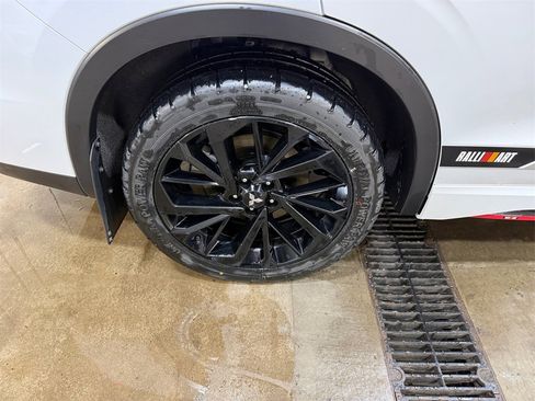 Used 2023 Mitsubishi Outlander Ralliart image 34