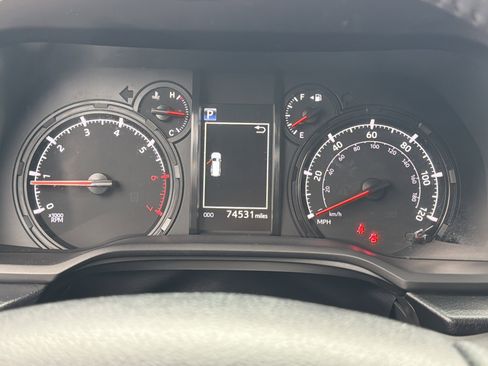 Used 2021 Toyota 4Runner SR5 image 28