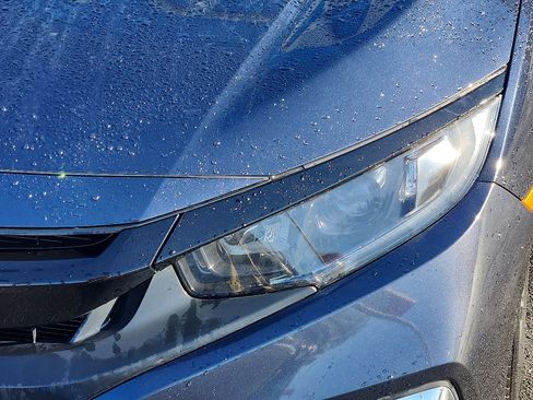 Used 2021 Honda Civic EX image 9